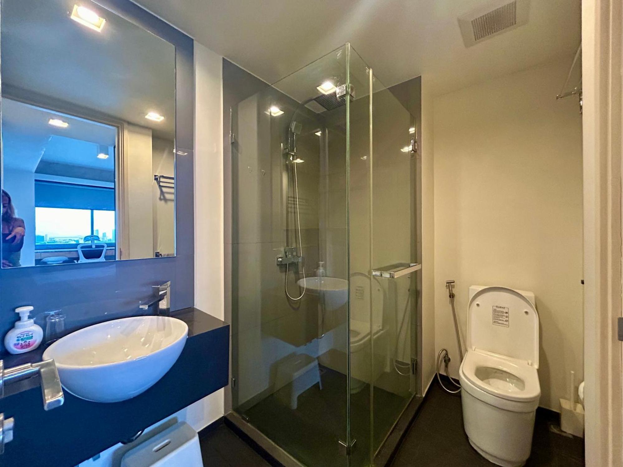 Aparthotel Unixx High Floor Seaview Double Bedroom