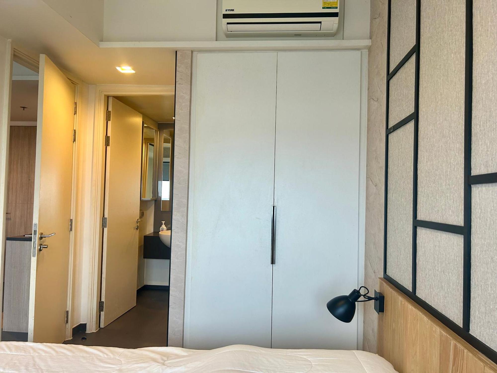 Aparthotel Unixx High Floor Seaview Double Bedroom Pattaya