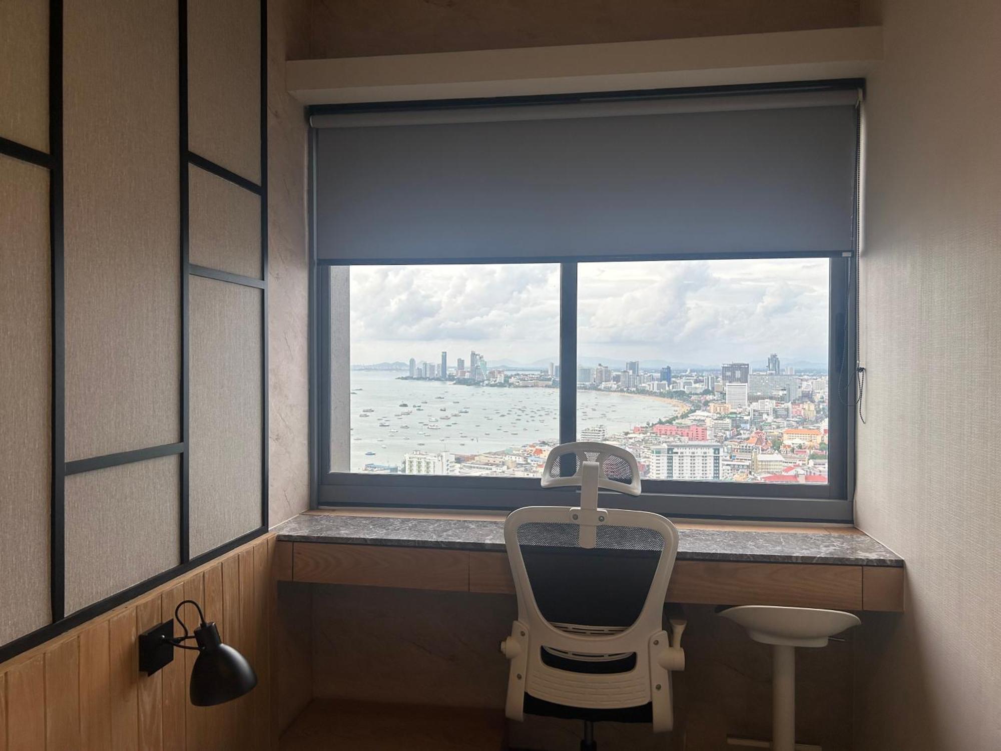 Unixx High Floor Seaview Double Bedroom Aparthotel