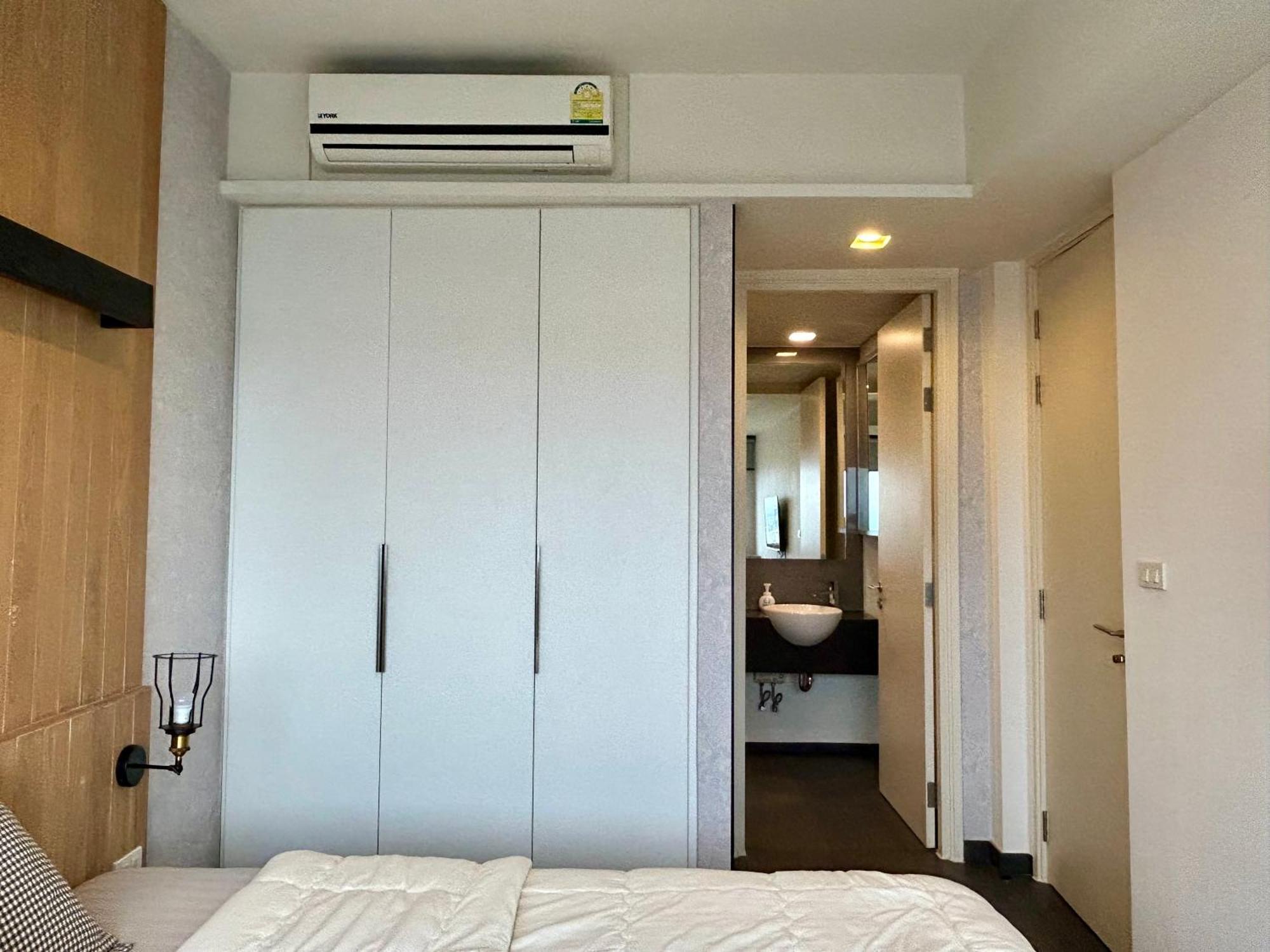 Unixx High Floor Seaview Double Bedroom Aparthotel Pattaya