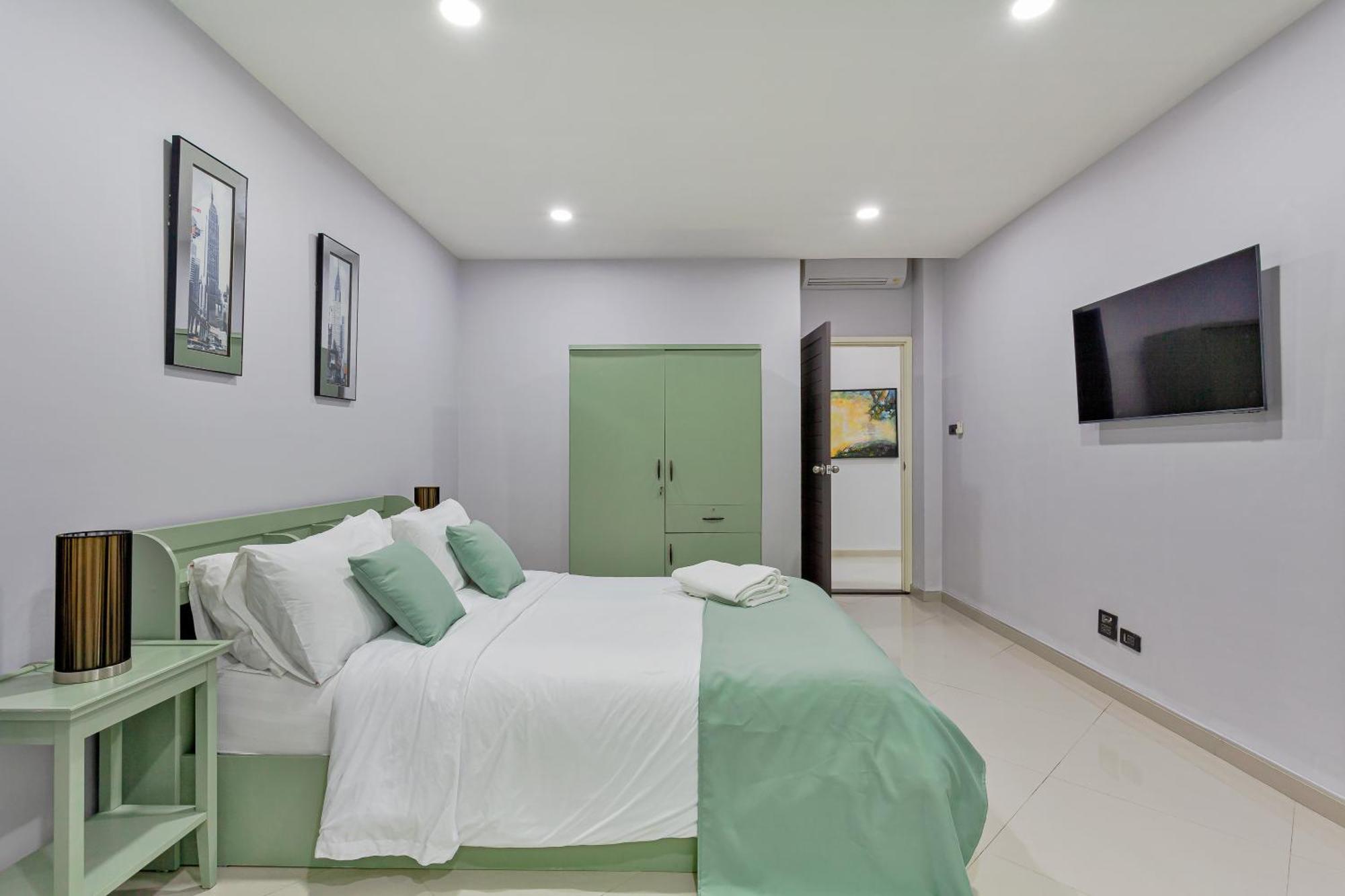 Apartment Grosvenor House - On The Phra Tamnak Hill