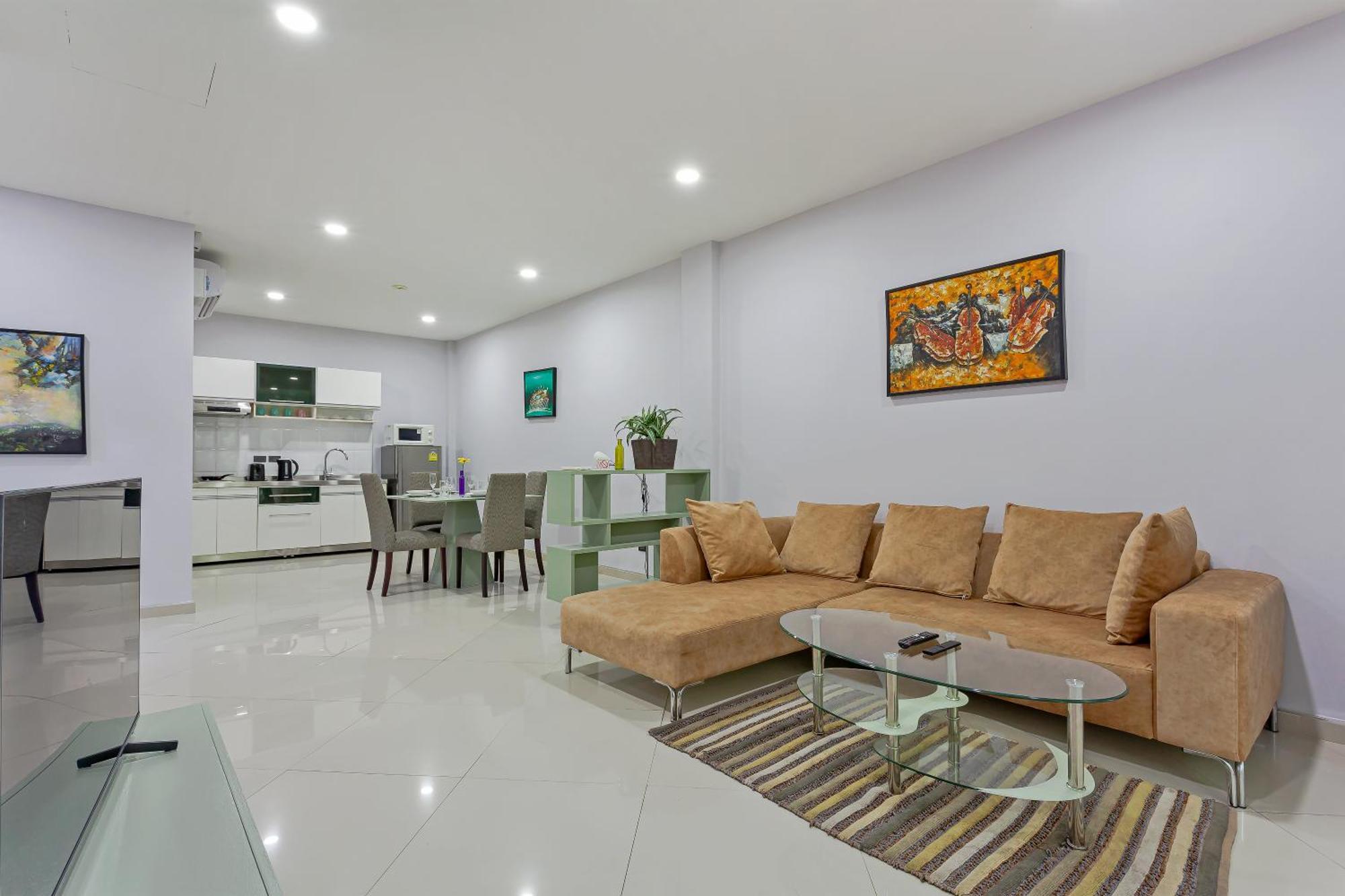 Apartment Grosvenor House - On The Phra Tamnak Hill *