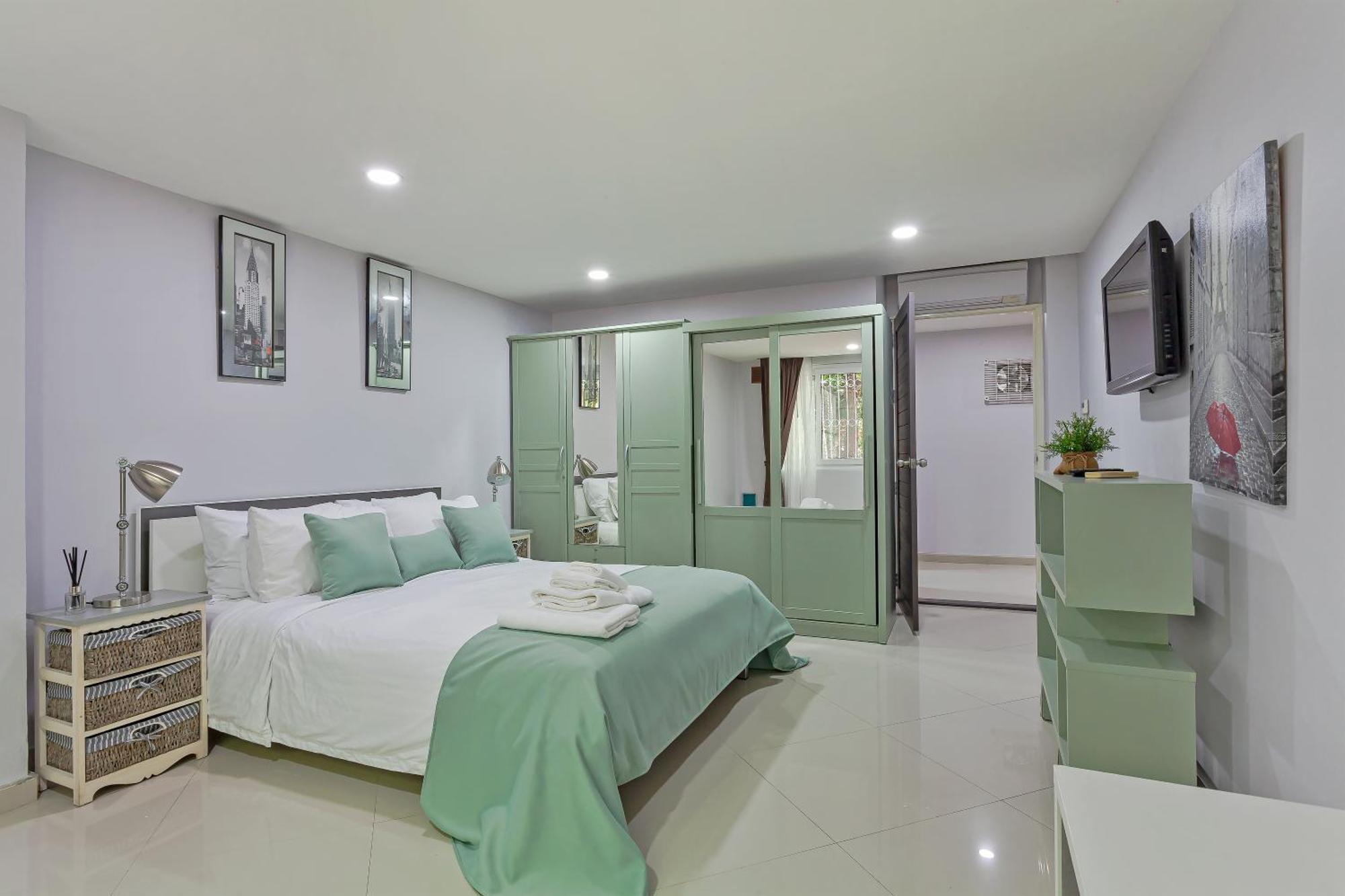 Apartment Grosvenor House - On The Phra Tamnak Hill