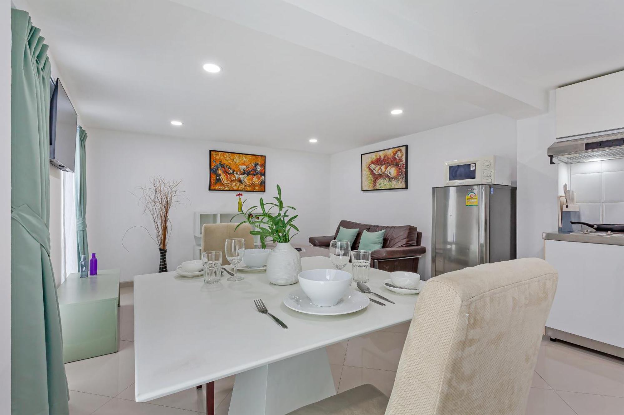 Apartment Grosvenor House - On The Phra Tamnak Hill *