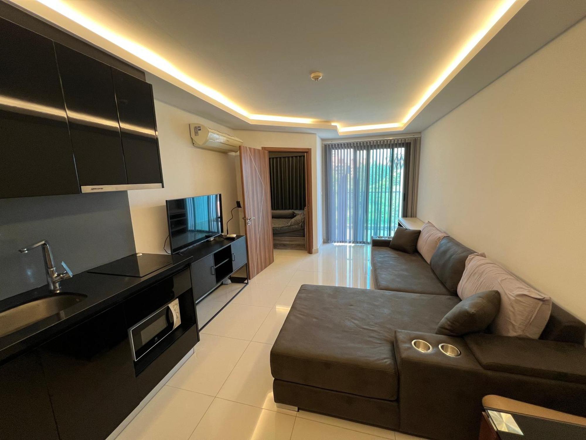 Apartment Club Royal Wongamat *