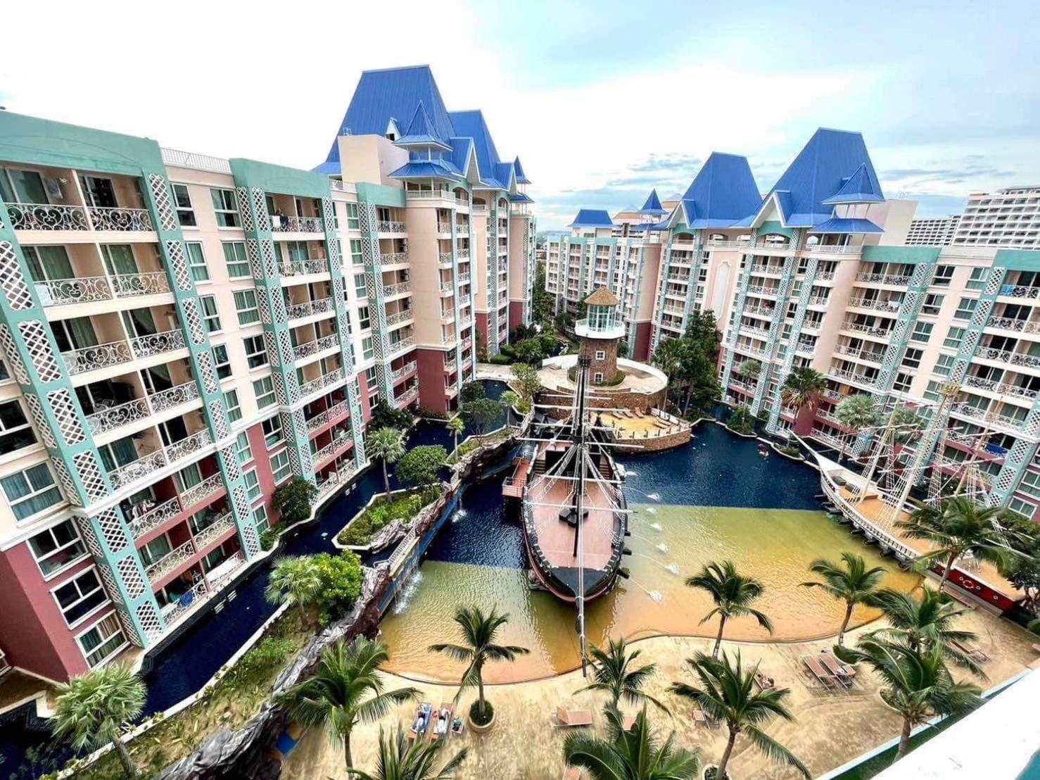 Grande Caribbean - *