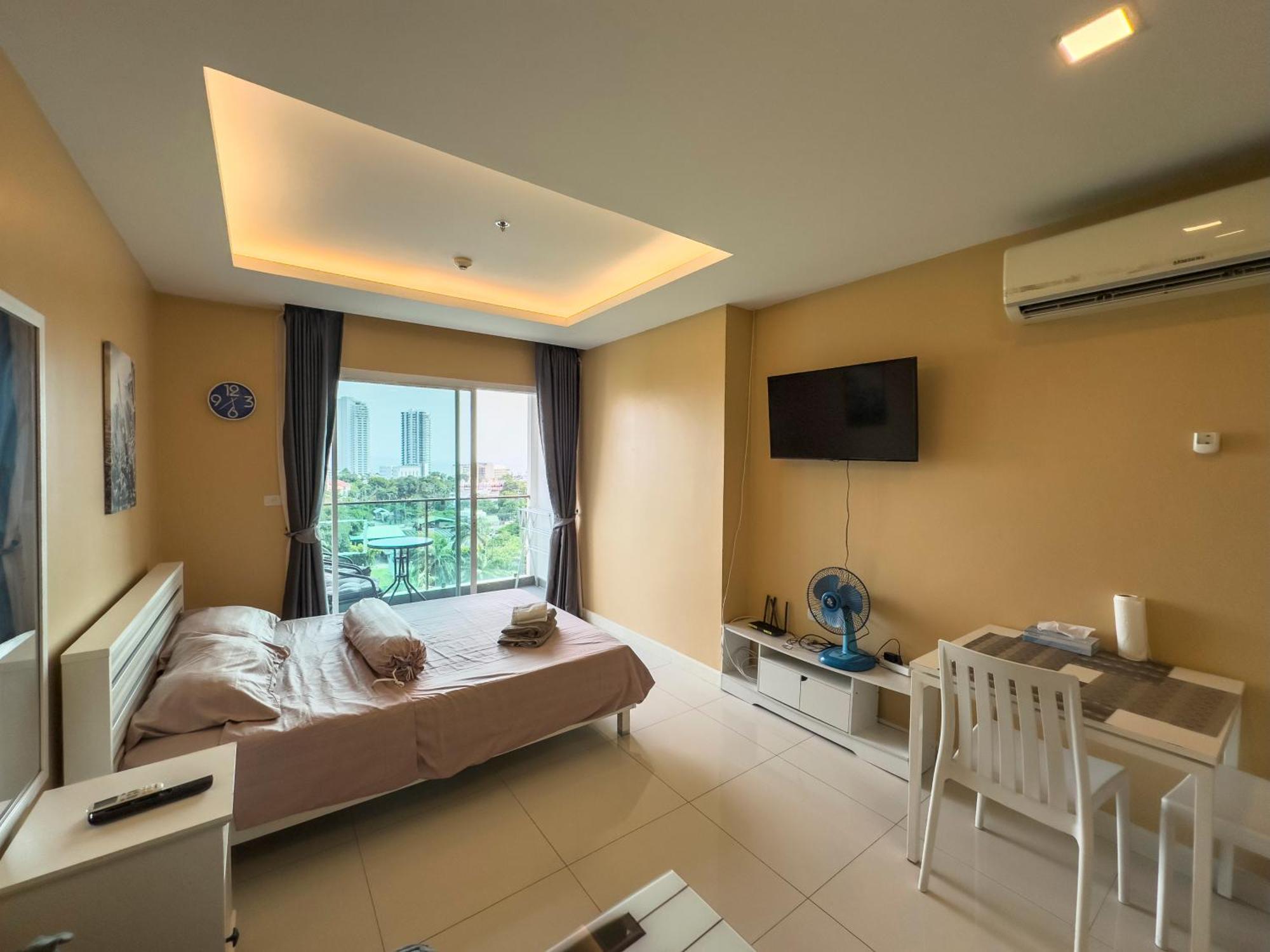 One Tower By Thaiminatorpattaya 75 * Pattaya