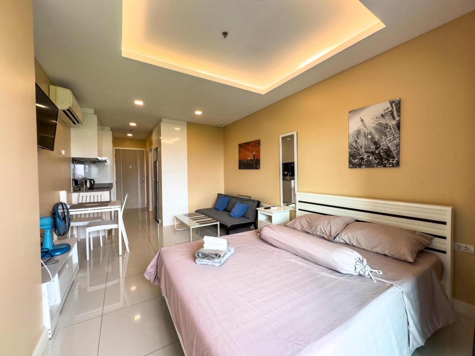 One Tower By Thaiminatorpattaya 75 Apartment