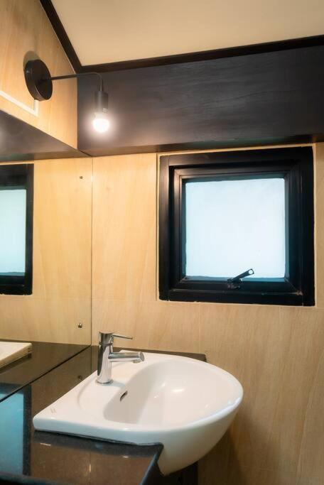Villa Thai 23 3br Near Hollywood Pattaya