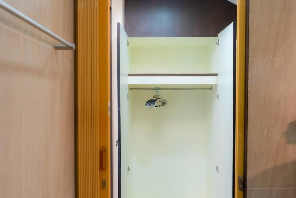 Thai 23 3br Near Hollywood