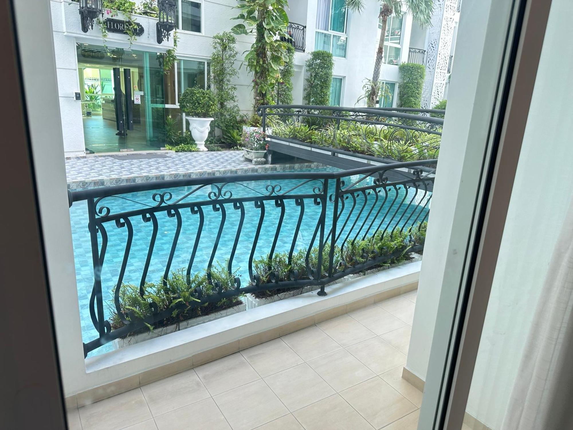 Olympus Garden Sun Apartment