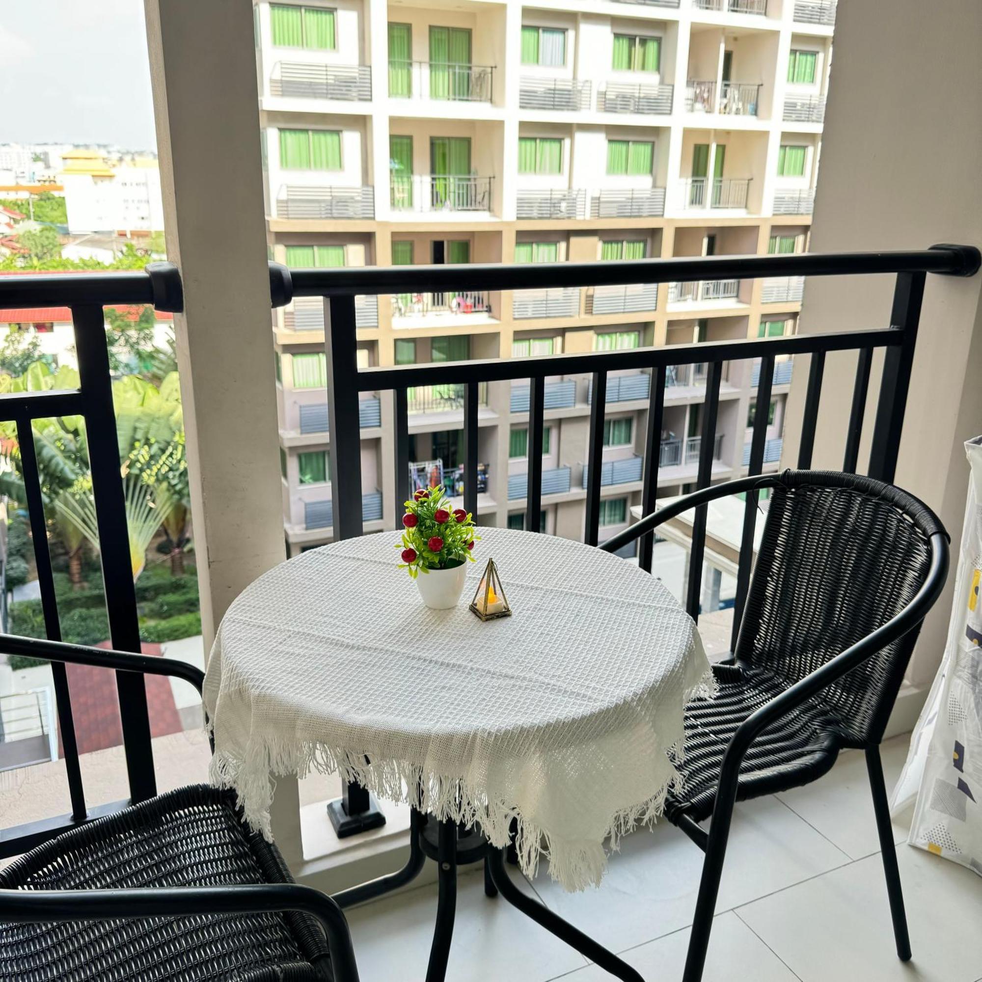 Arcadia Continental 1br Mid-high Floor Pool View Cozy Vibes Apartment