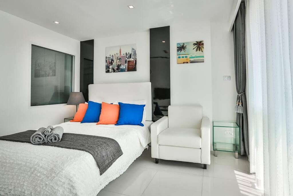 Apartment Center 7b *