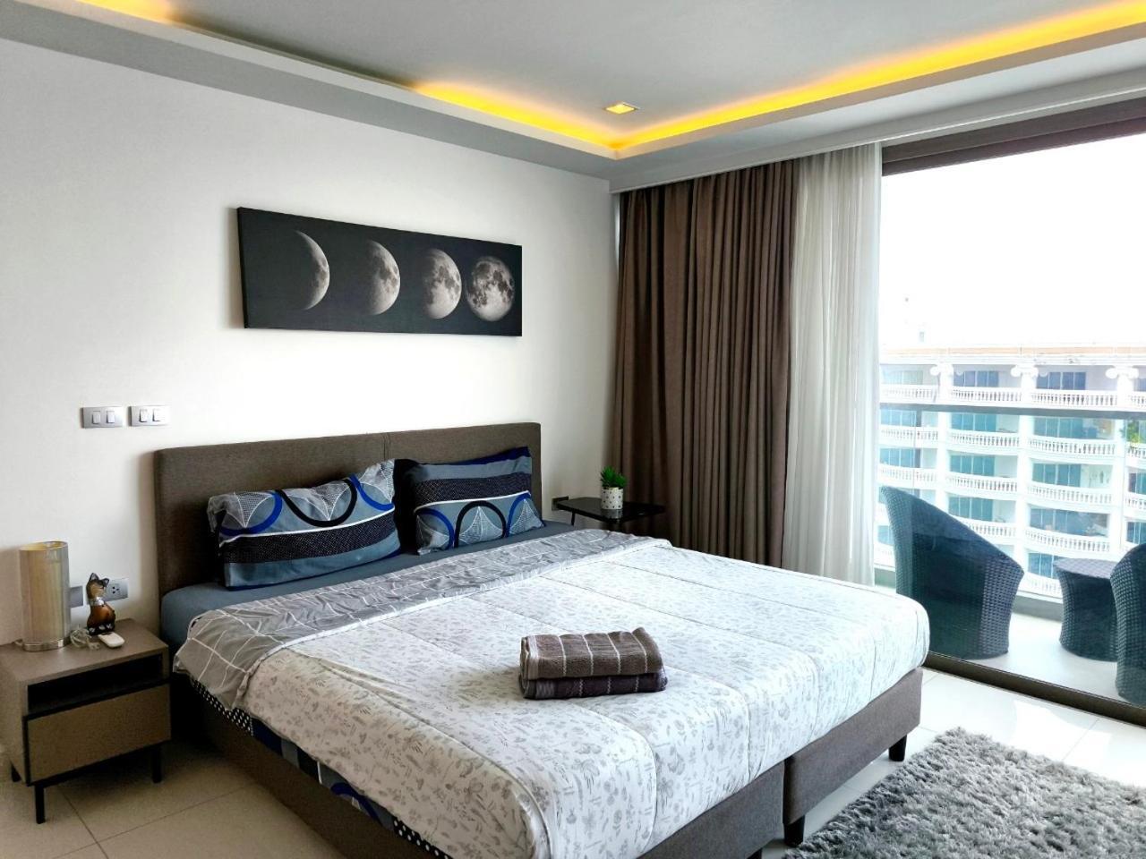 Sea View At Wong Amat Tower 3505