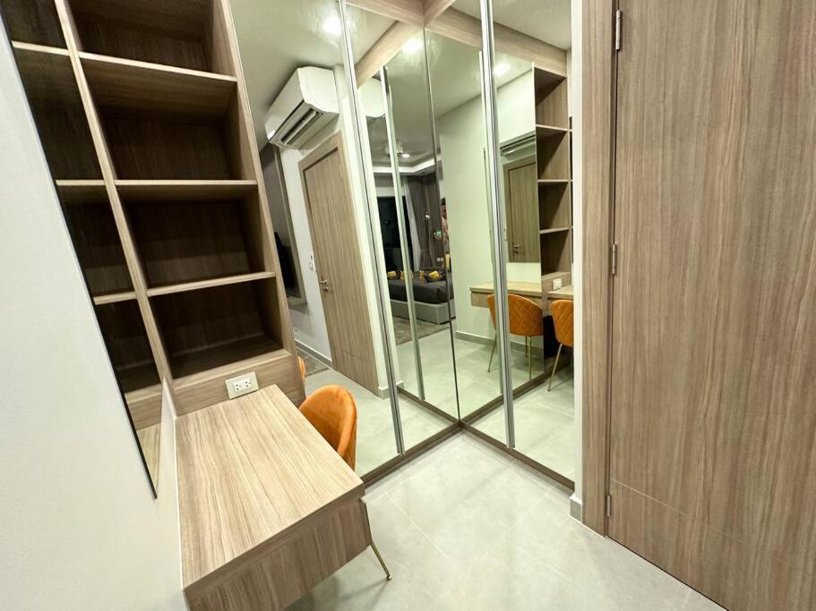 Villa Super Luxury 3 Bedroom Private Pool With Jacuzzi, Near 711, 10 Minutes To Walking Street And - Mt6 Pattaya