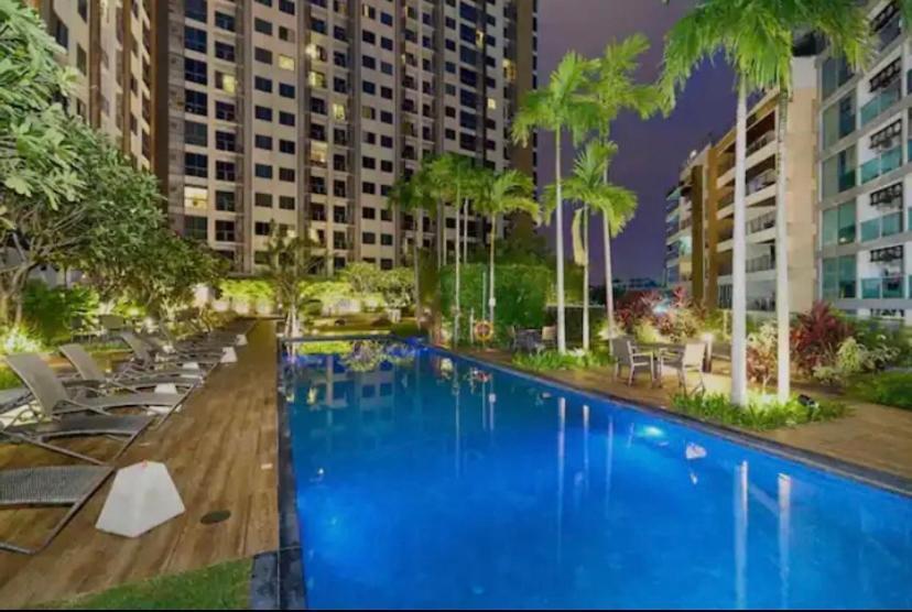 Single Bedroom Sea View With Balcony Unixx Pattaya