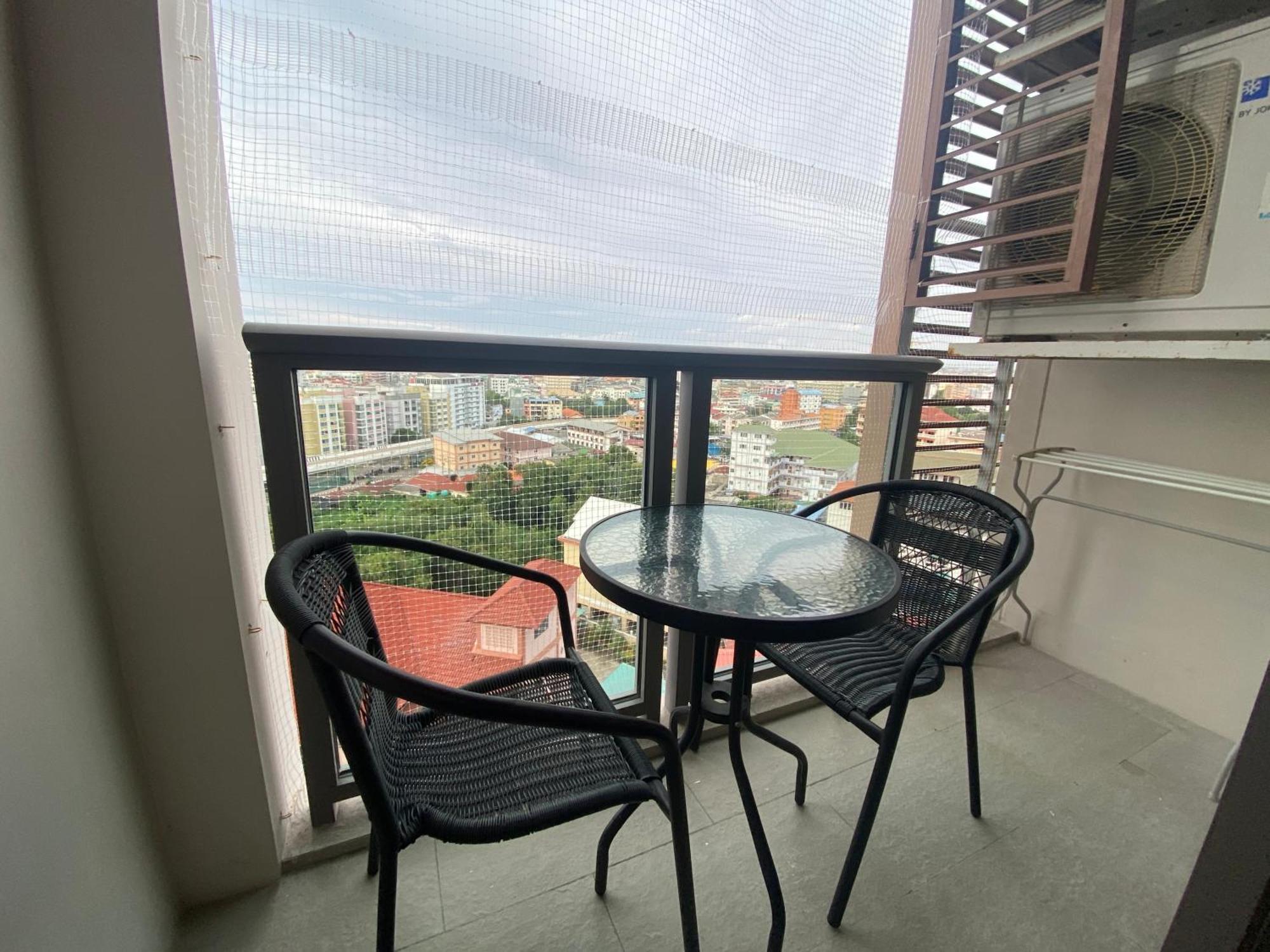 Apartment Single Bedroom Sea View With Balcony Unixx Pattaya