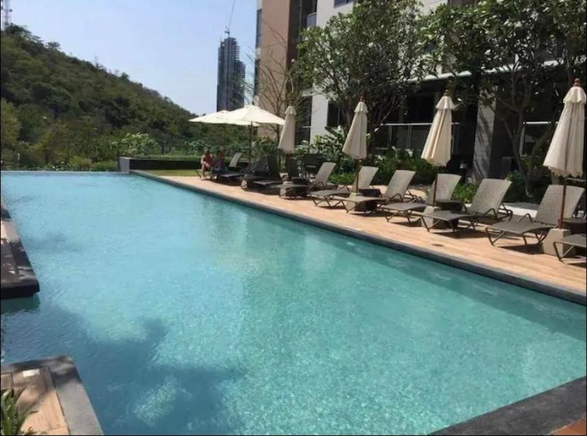 Single Bedroom Sea View With Balcony Unixx Apartment Pattaya