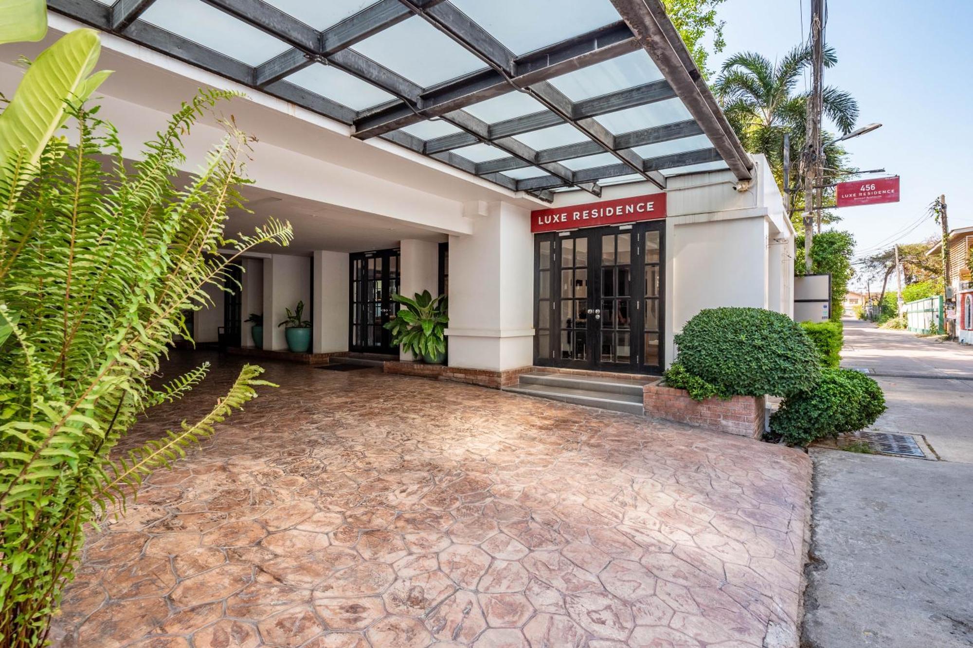 Luxe Aparthotel