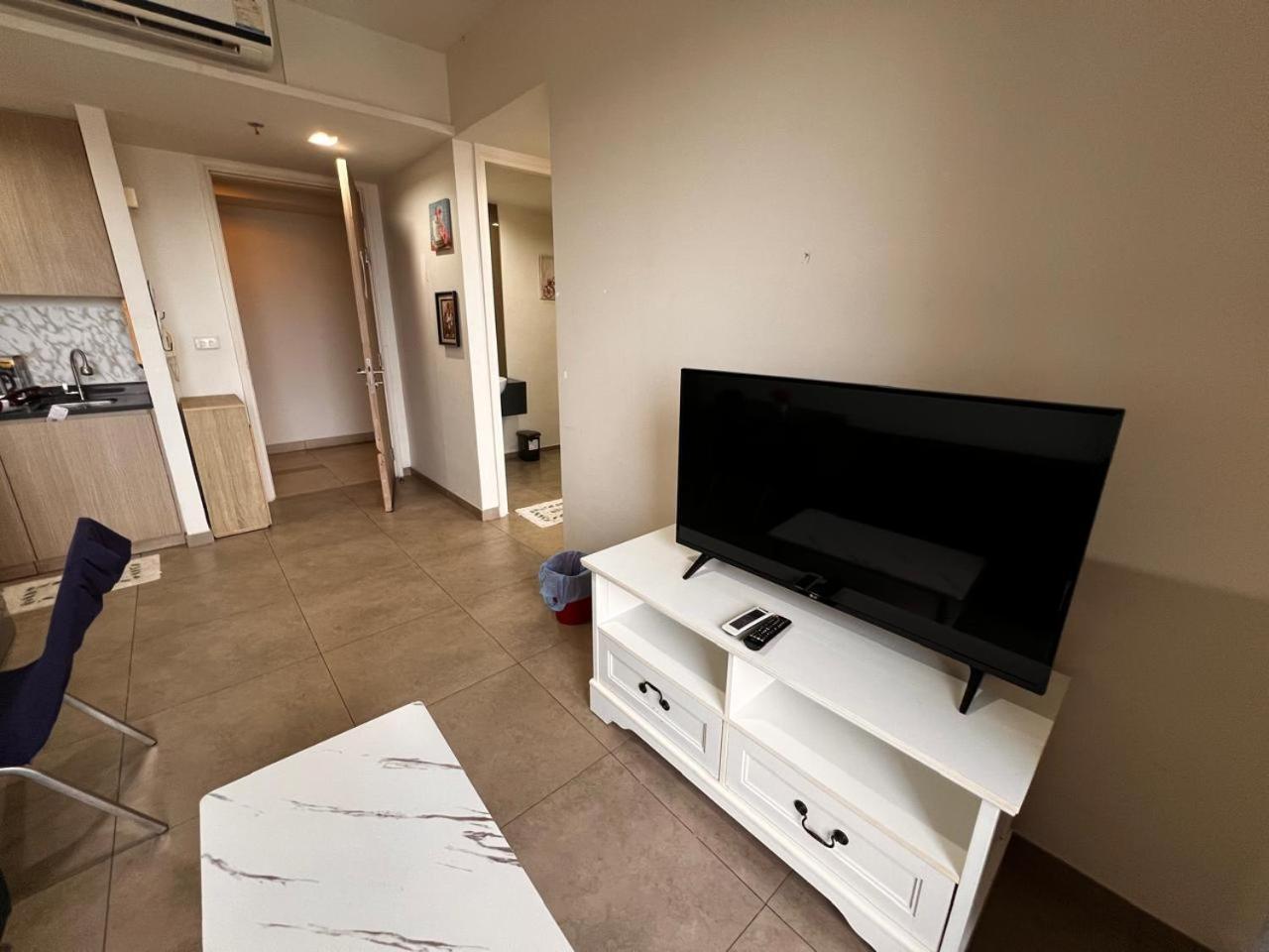 Luxurious 40th Floor With Great View Near Walking Street 3 Pattaya