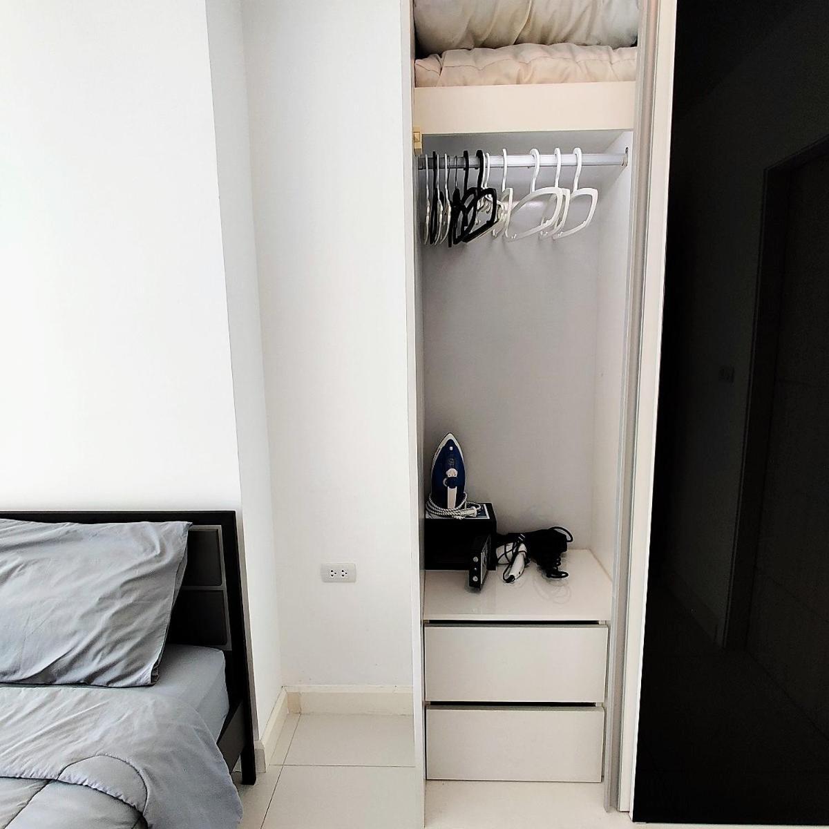 One Tower By Thaiminatorpattaya 11 Apartment Pattaya
