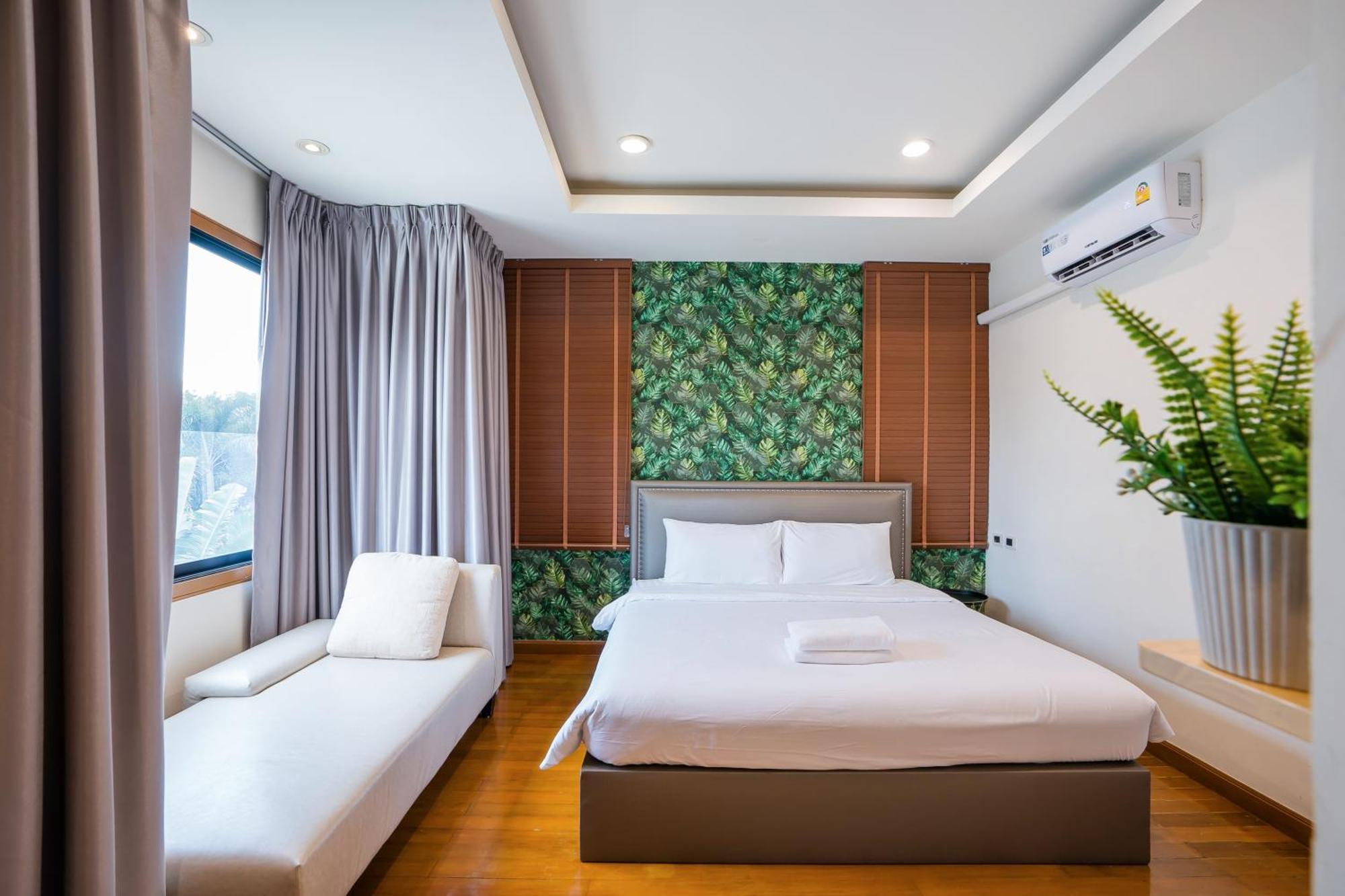 Amazing Natcha Pattaya