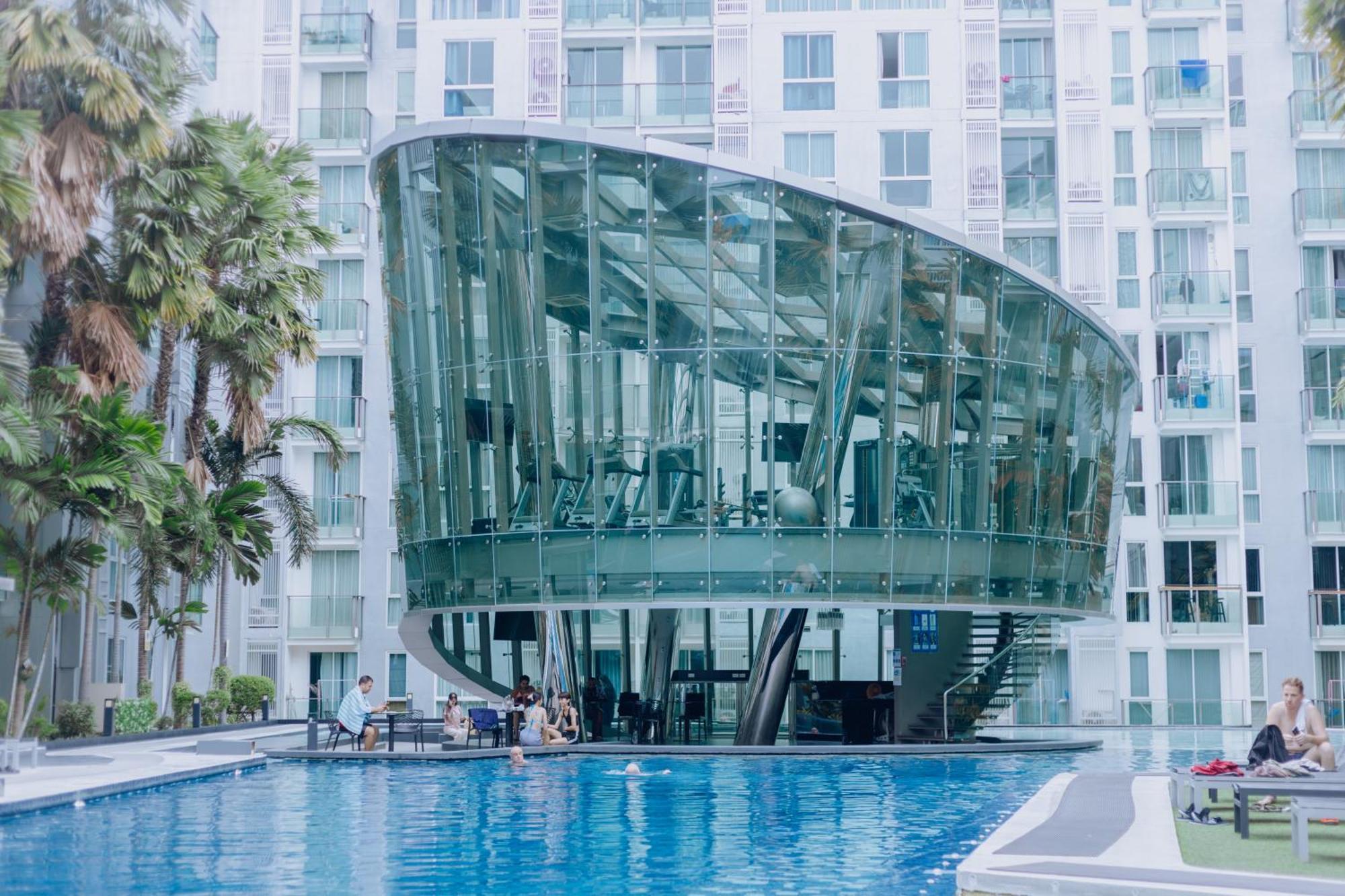 Apartment Center By K *