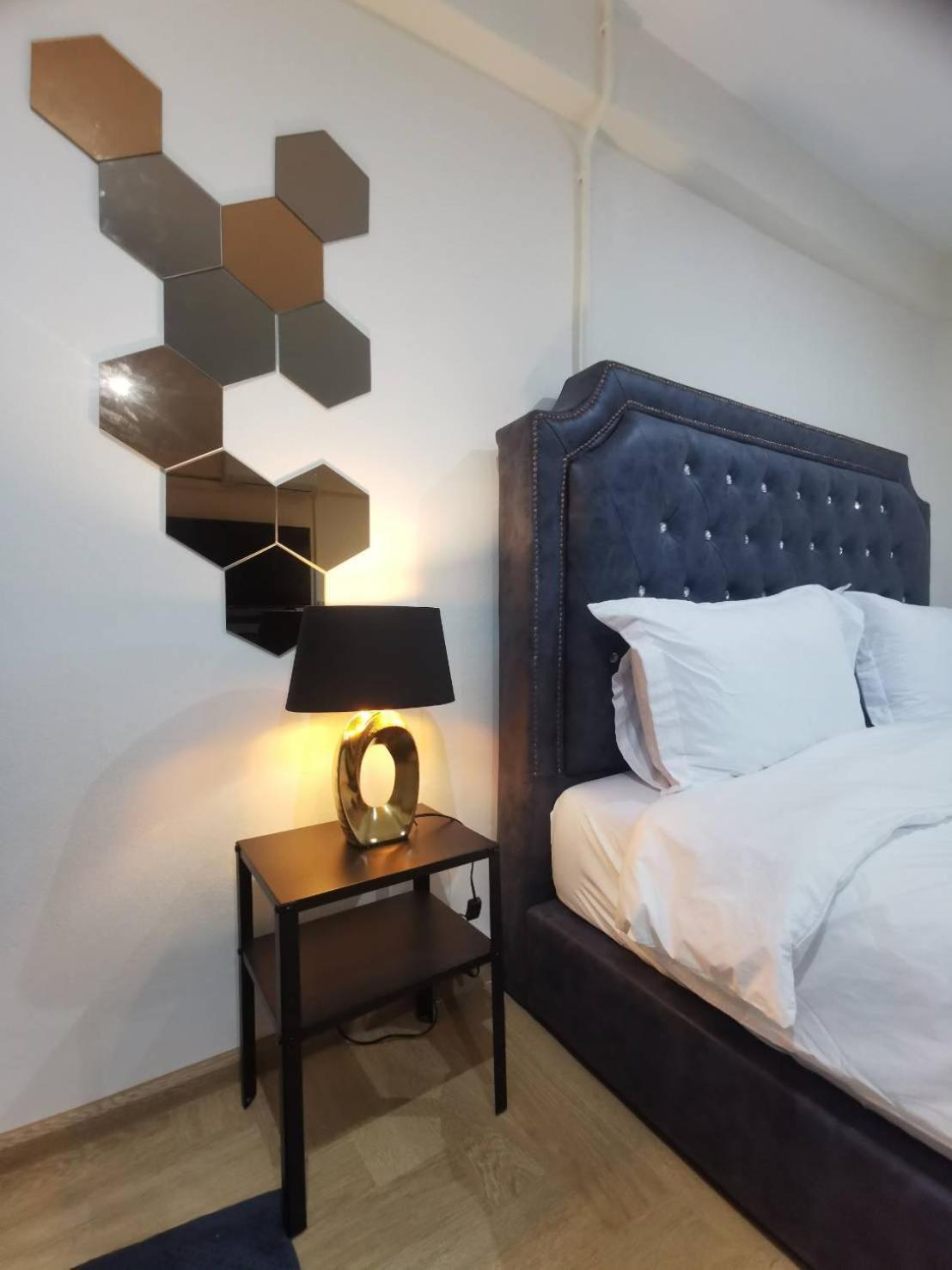 Hotel The One 2*
