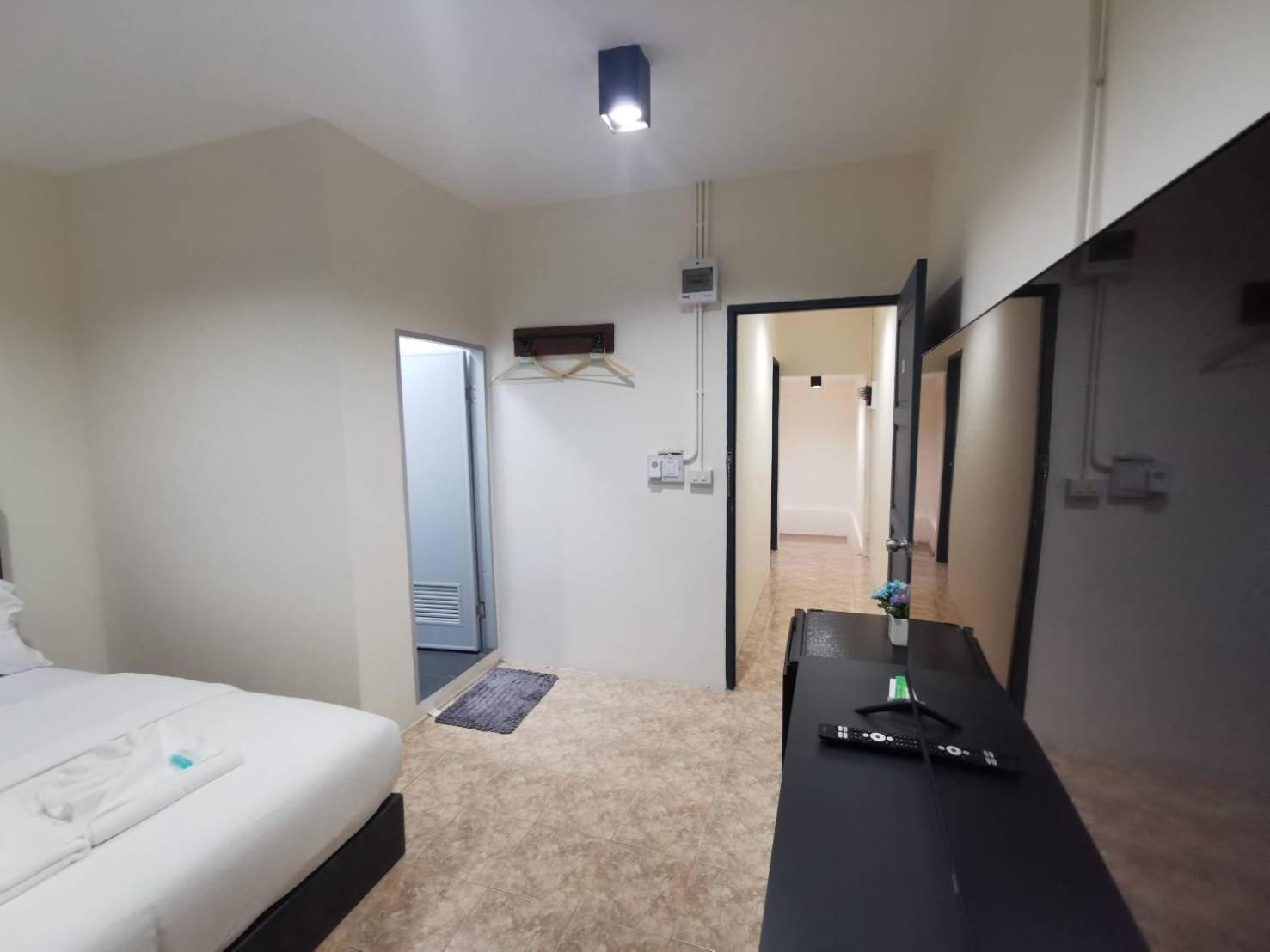 The One Hotel 2*