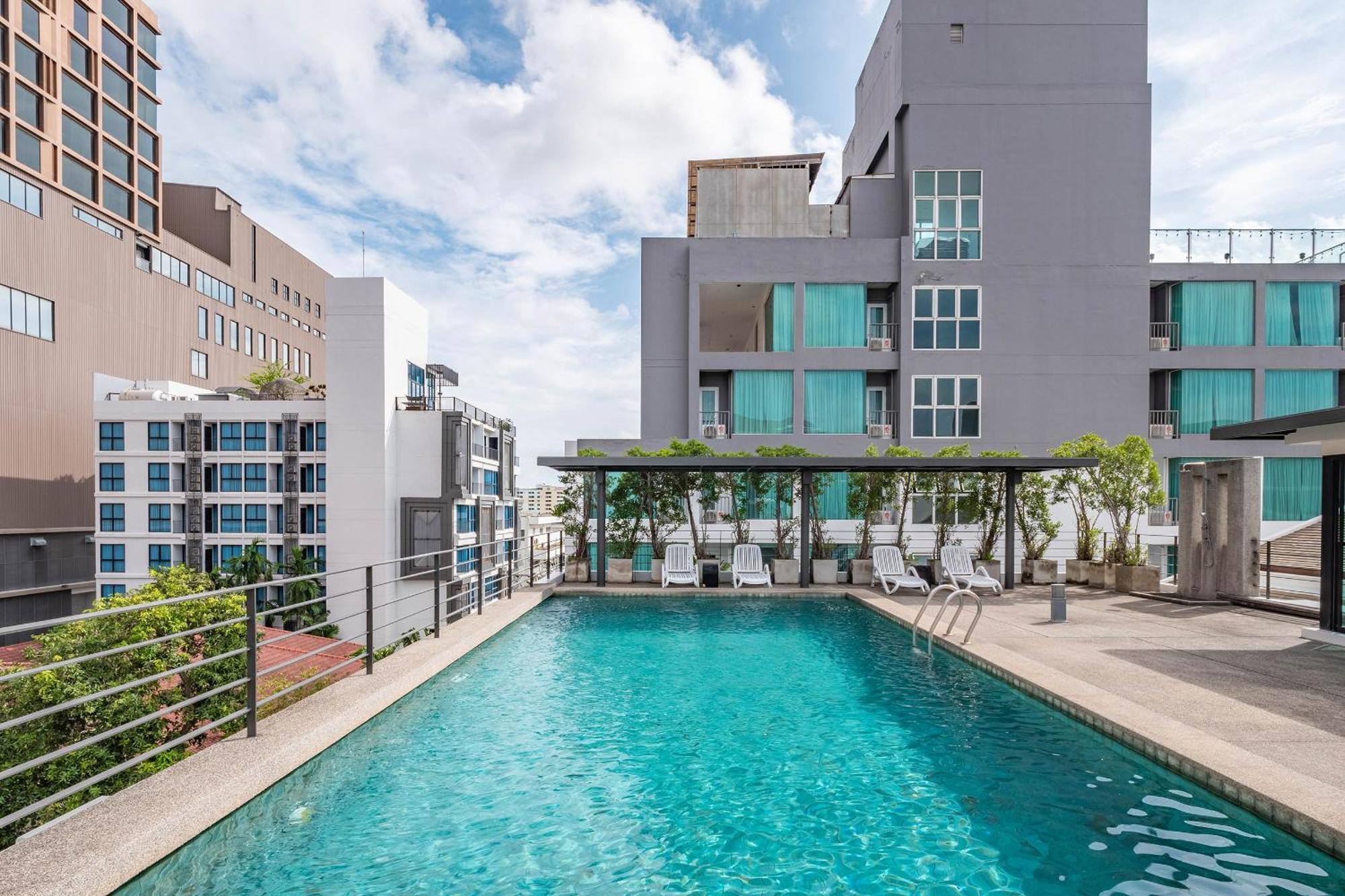 Luxe 2* Pattaya