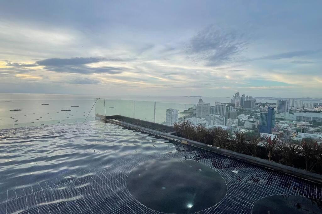 Near & Soi6 - Amazing View Apartment