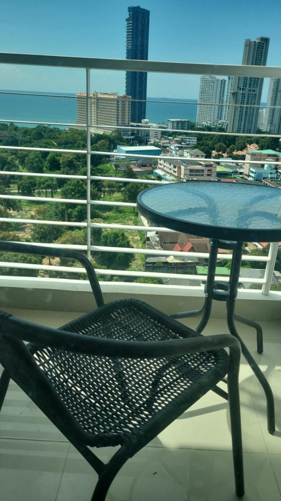 Hyatt Beachfront Escape Apartamento Pattaya