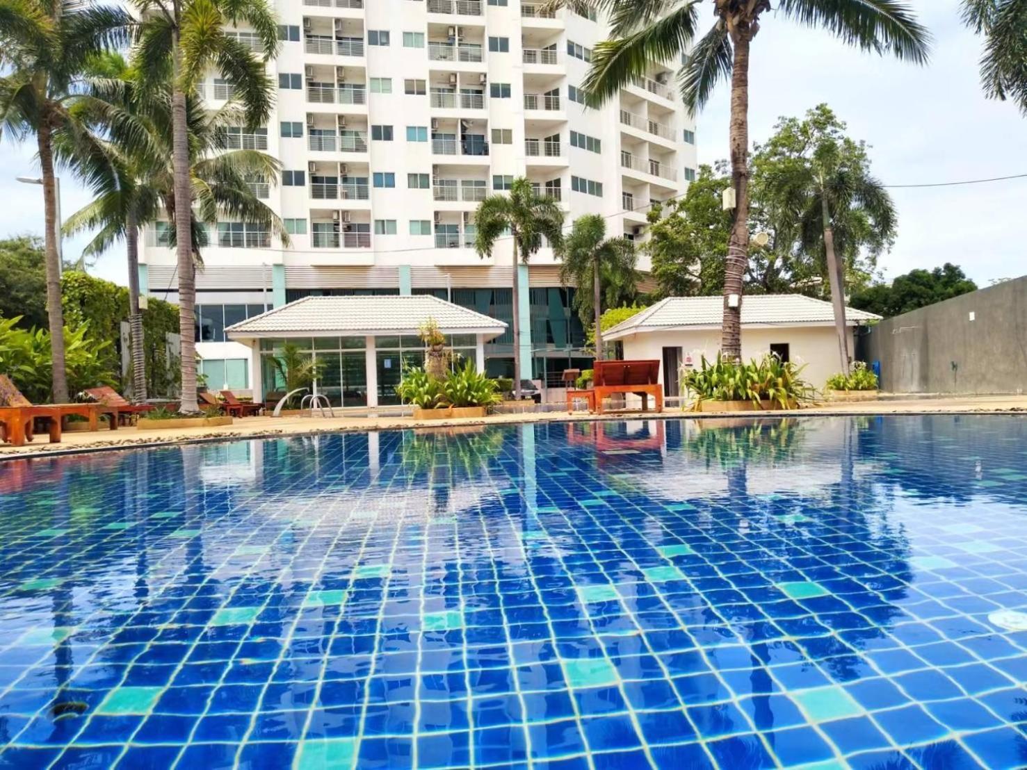 Hyatt Beachfront Escape *