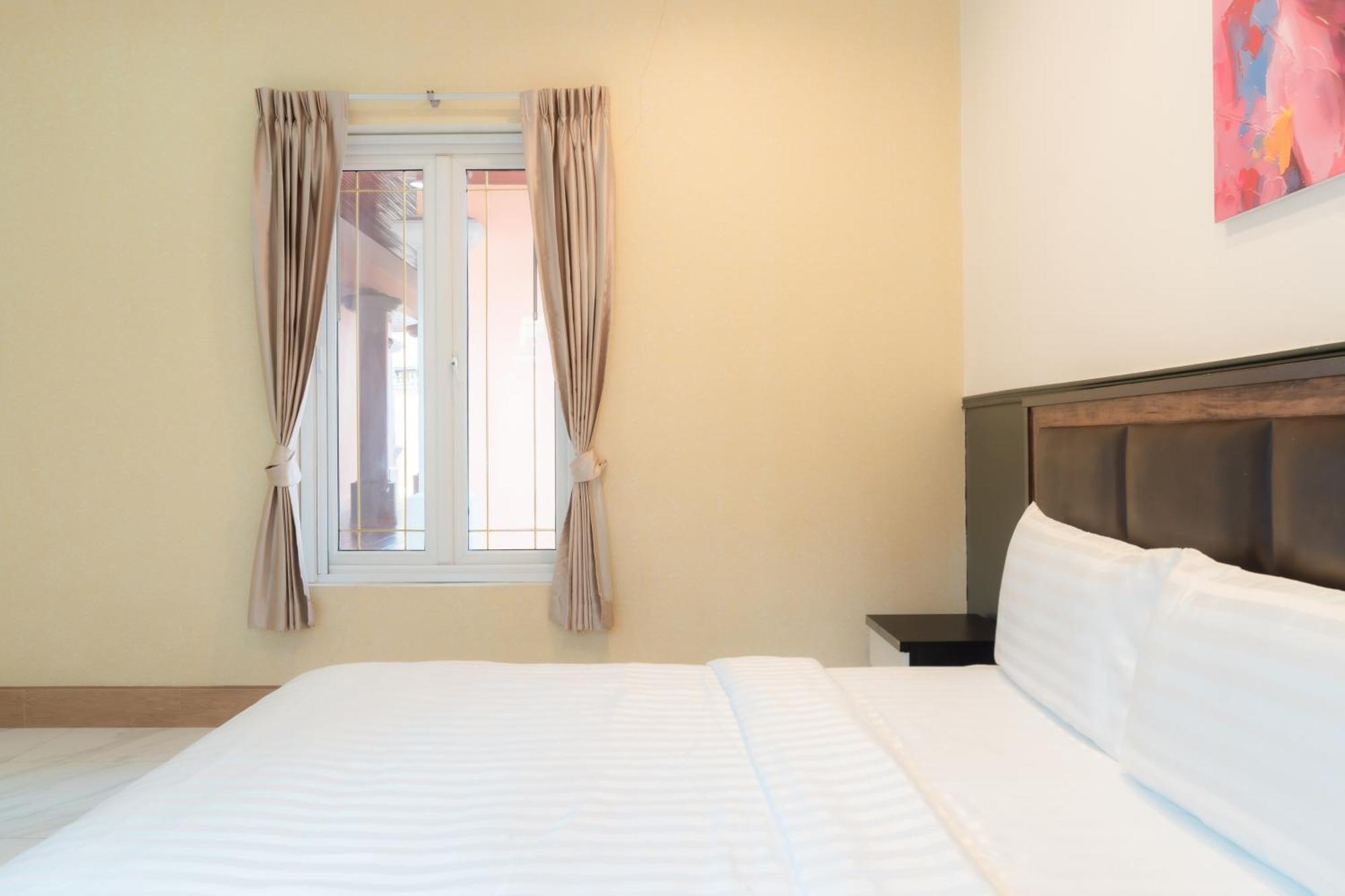Villa 芭提雅市区近步行街1500平方6卧套房庄园别墅 Pattaya
