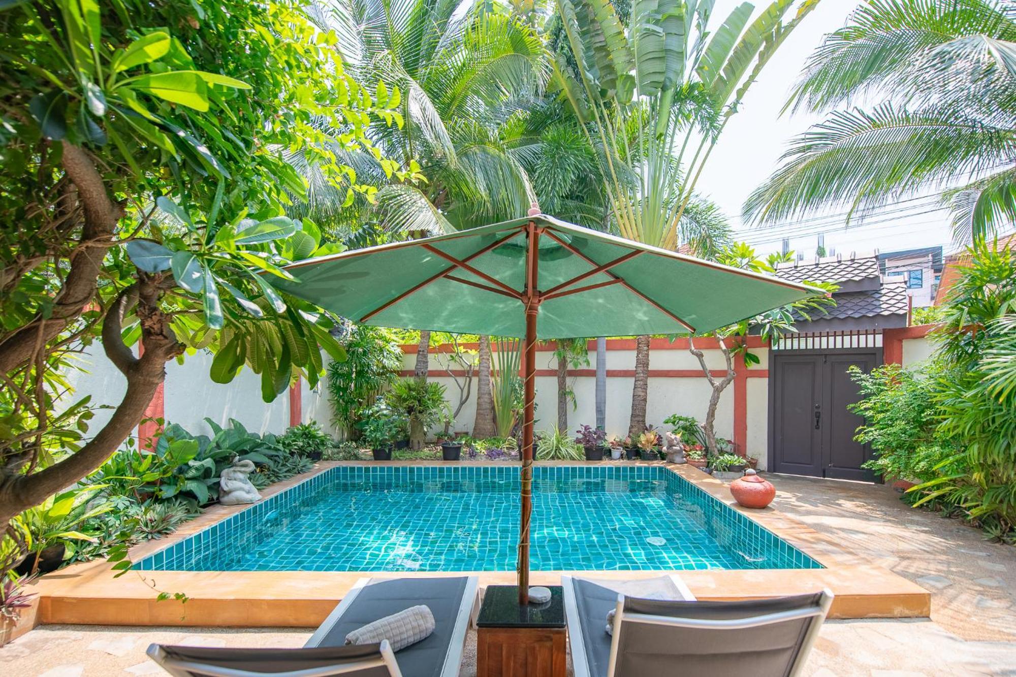 Iii, Totally Private Pool Apartment