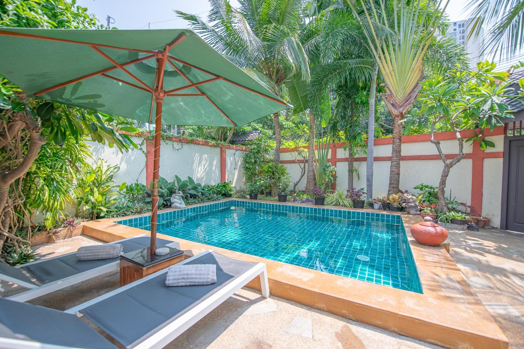 Iii, Totally Private Pool Pattaya