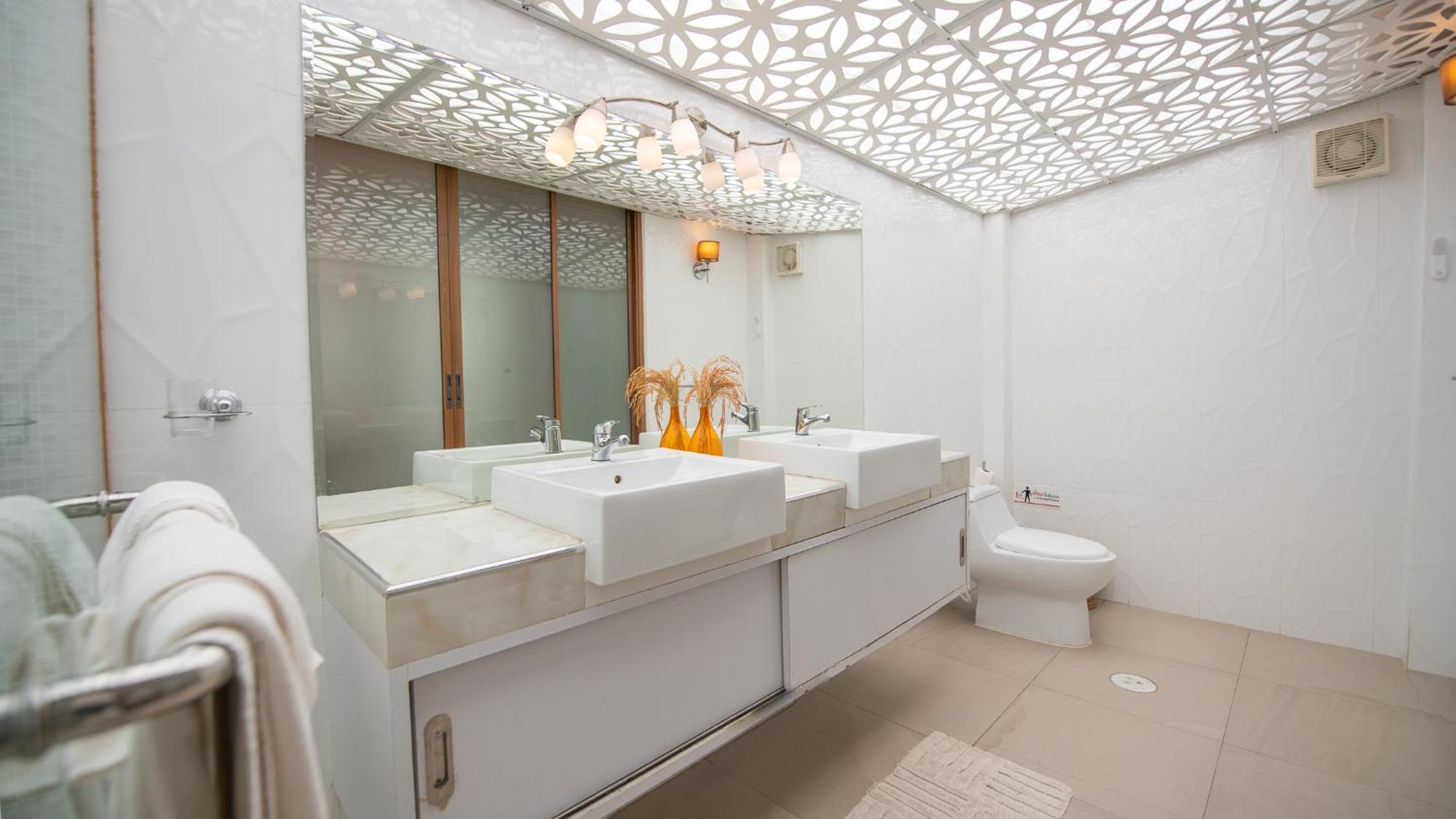 Iii, Totally Private Pool Apartment Pattaya