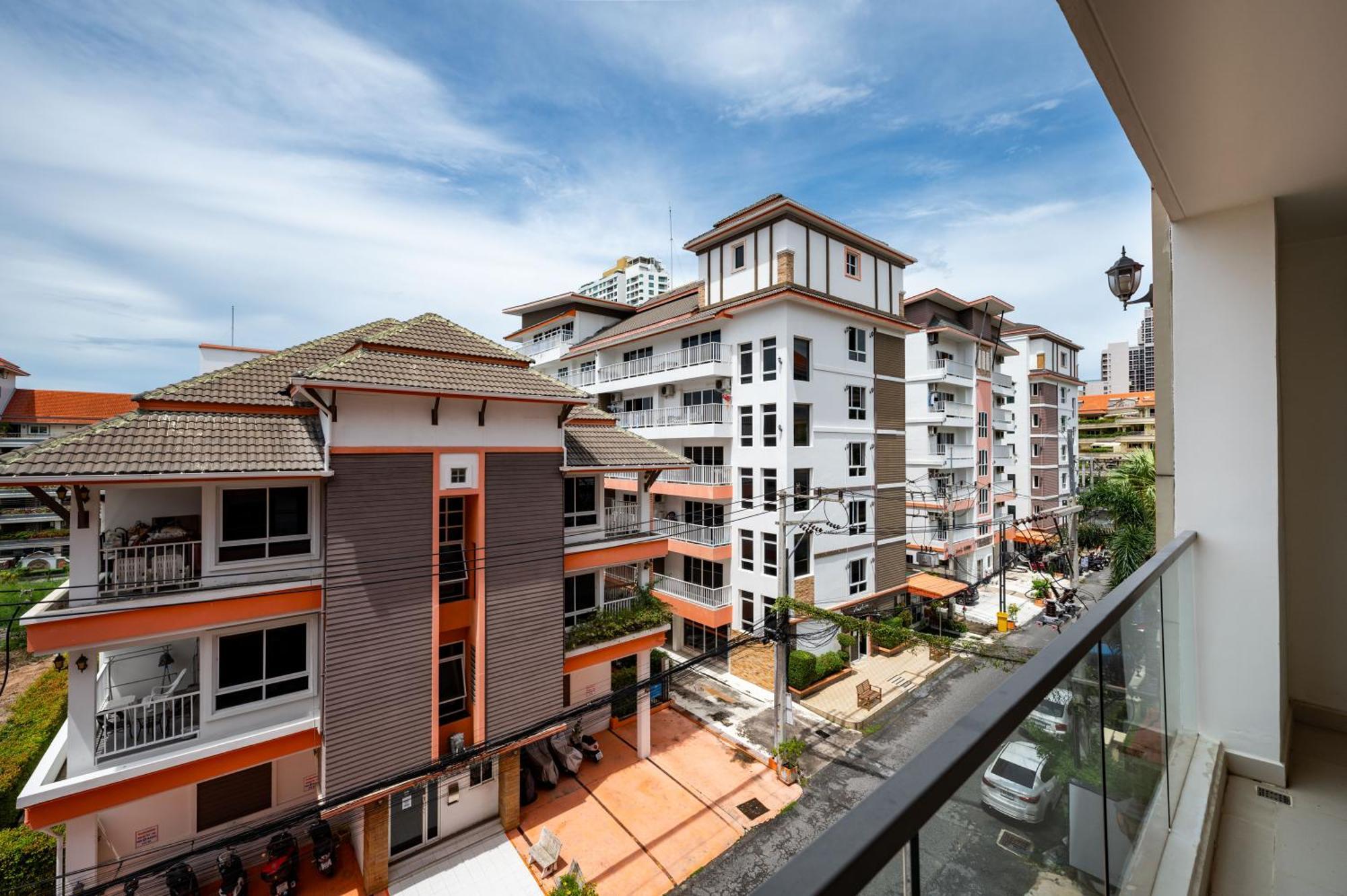 Apartment C-view By Apartwell