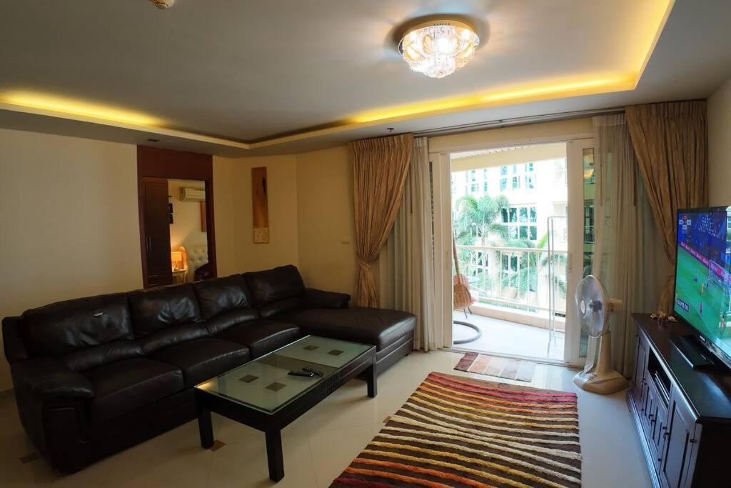 Garden Two Bedrooms *
