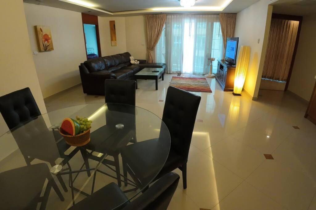 Apartment Garden Two Bedrooms Pattaya