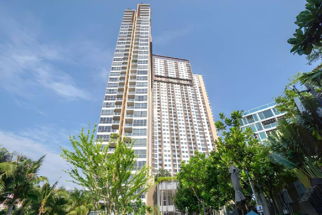 Luxury 70sqm 2 Bedroom Next To Walking Street * Pattaya