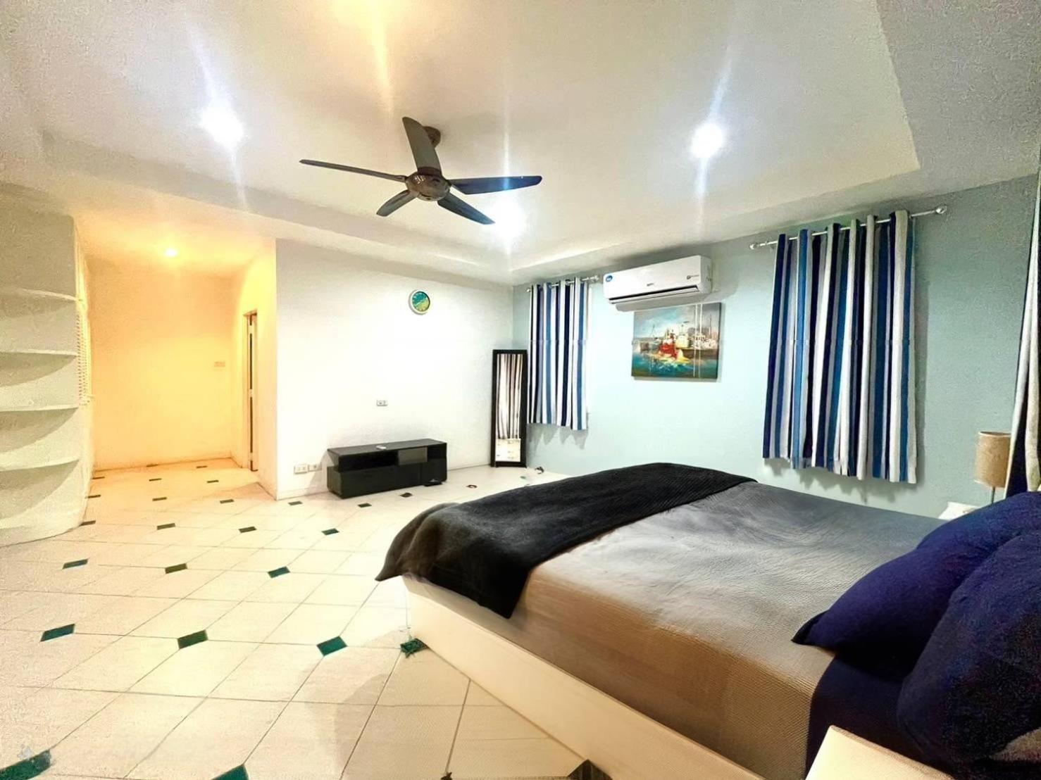 Villa Pool 5bedroom Cosy Big Area Close To The Pattaya