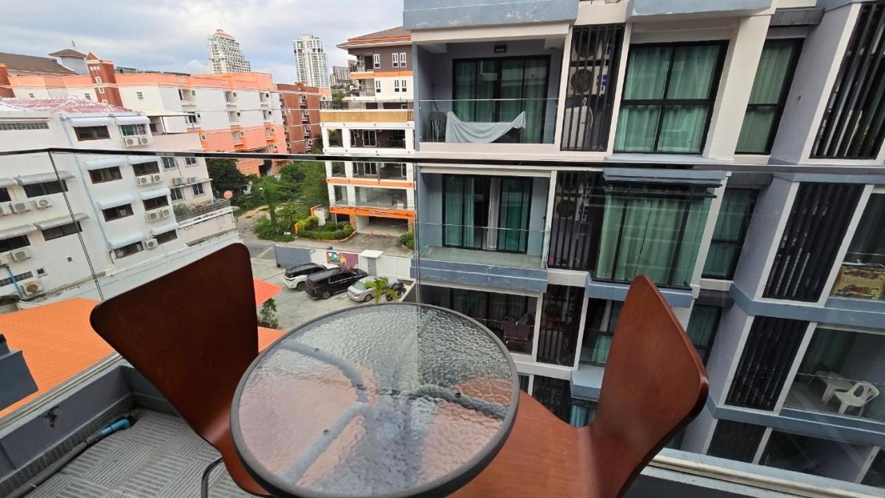 Apartment 5 Min Walk To Beach Tropical Garden *