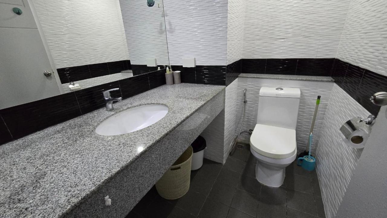 Apartment 5 Min Walk To Beach Tropical Garden Pattaya