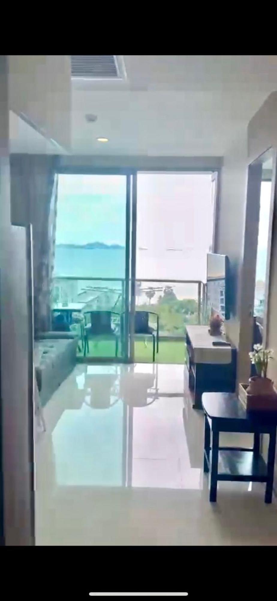 Riviera Wongamat Apartment *