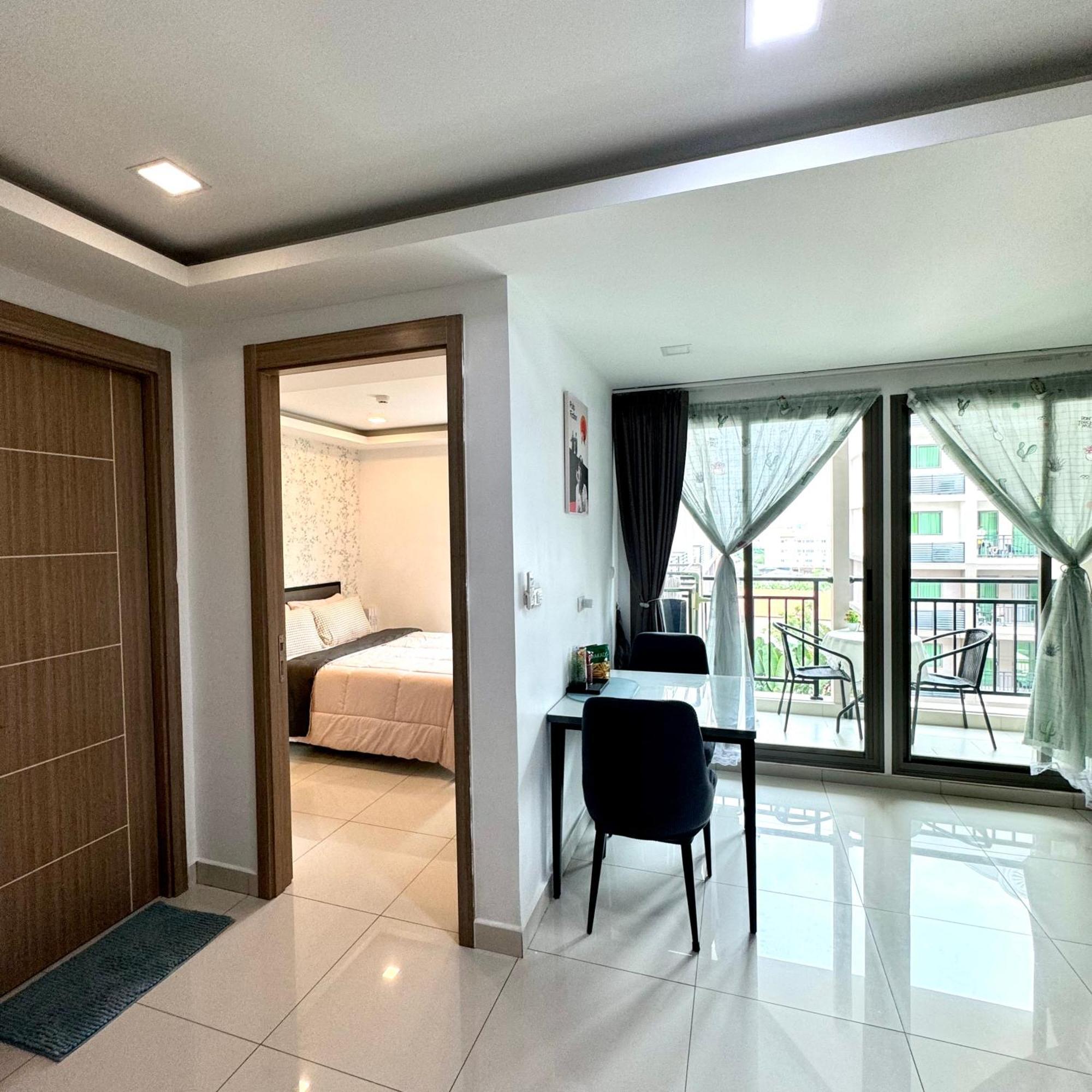Arcadia Continental 1br Mid-high Floor Pool View Cozy Vibes