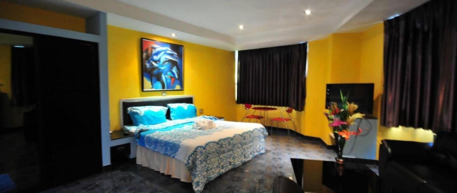 Hotel Koenig Near Walking Street