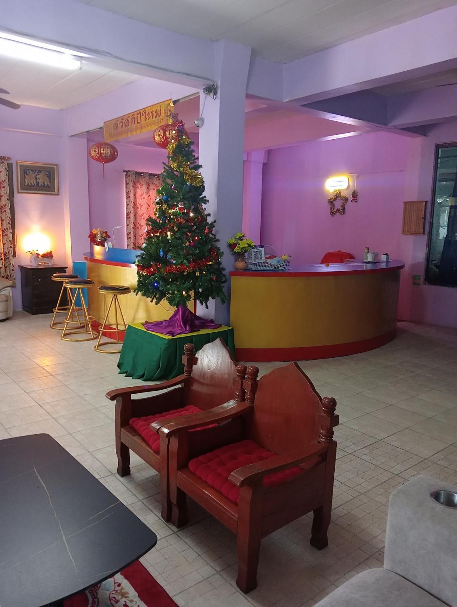 24 Smiles By Thai Smile * Pattaya