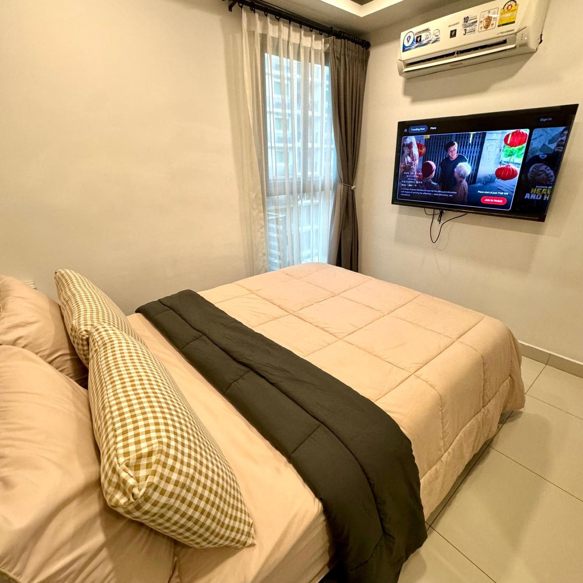 Apartment Arcadia Continental 1br Mid-high Floor Pool View Cozy Vibes