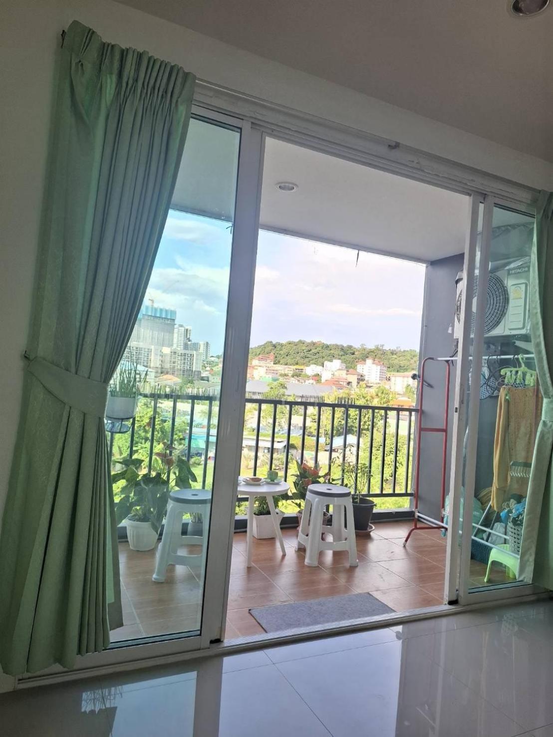 Peaceful 300 Sq Ft With 2 Balcony, Mountain View Pattaya